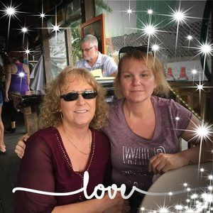 Meet your Posher, Traci